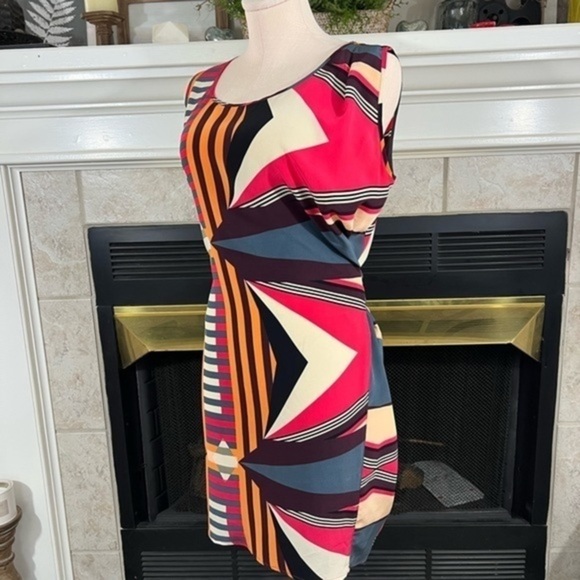 Hoss Intropia for Anthropologie Asymmetrical Geometric Pattern Silk Dress - Picture 9 of 14